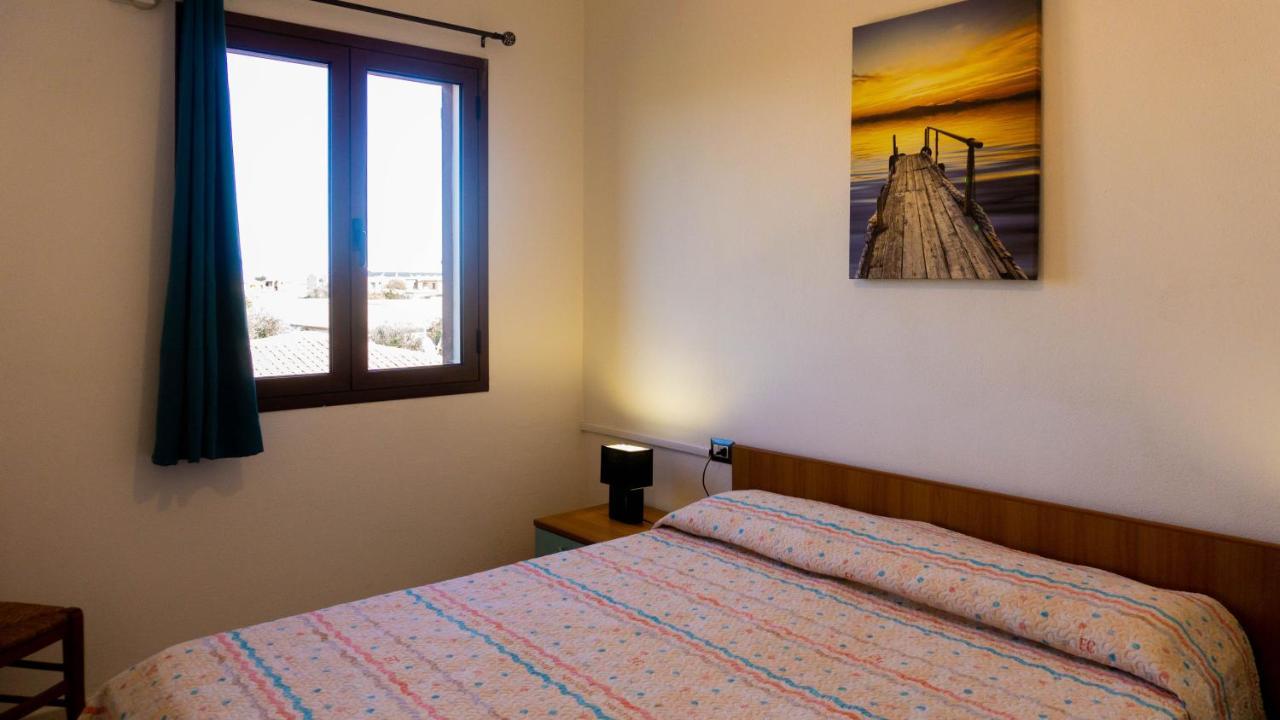 סאן תאודורו Appartamento Sette Posti Vicino Al Centro Di San Teodoro מראה חיצוני תמונה
